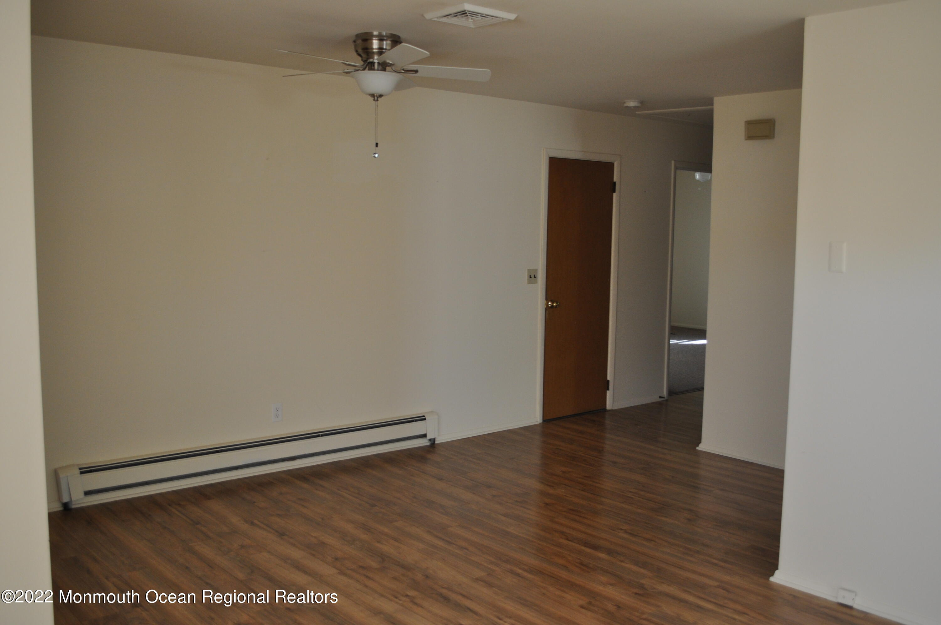 18 Coventry Road Toms River, NJ 08757 - Photo 5 of 15 DSC_0105