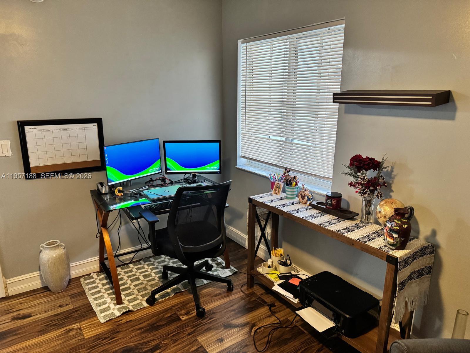 2931 Southeast 12th Road, Unit 10555 Homestead, FL 33035 - Photo 10 of 21 a room with furniture flowerpot and window