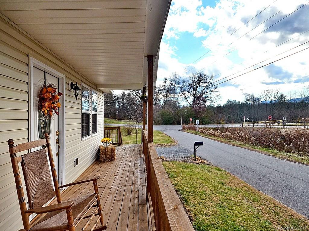 2 Warner Road Canton, NC 28716 - Photo 3 of 14
