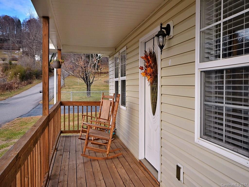 2 Warner Road Canton, NC 28716 - Photo 4 of 14