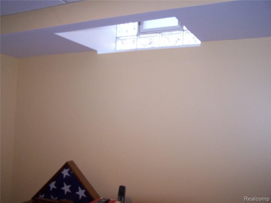 127 Meadow Ln Circle, Unit 10 Rochester, MI 48307 - Photo 19 of 20 100_1449.JPG