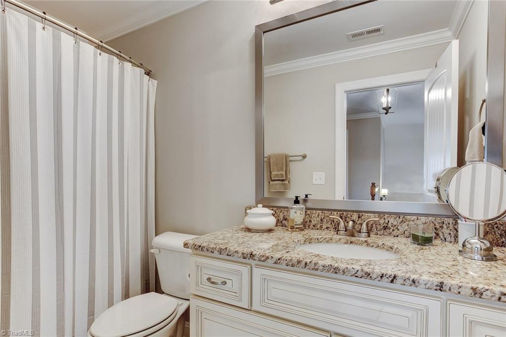 2241 Renaissance Lane High Point, NC 27262 - Photo 19 of 25 Gallery Image 19