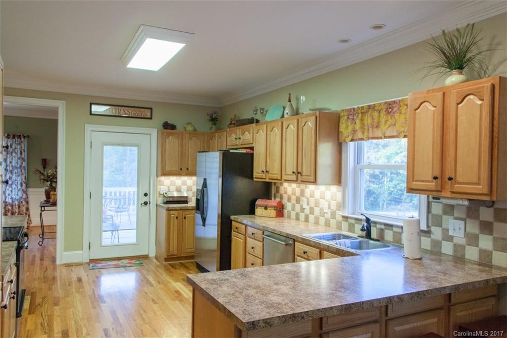 1300 Bate Harvey Road Clover, SC 29710 - Photo 9 of 24 Gallery Image 9