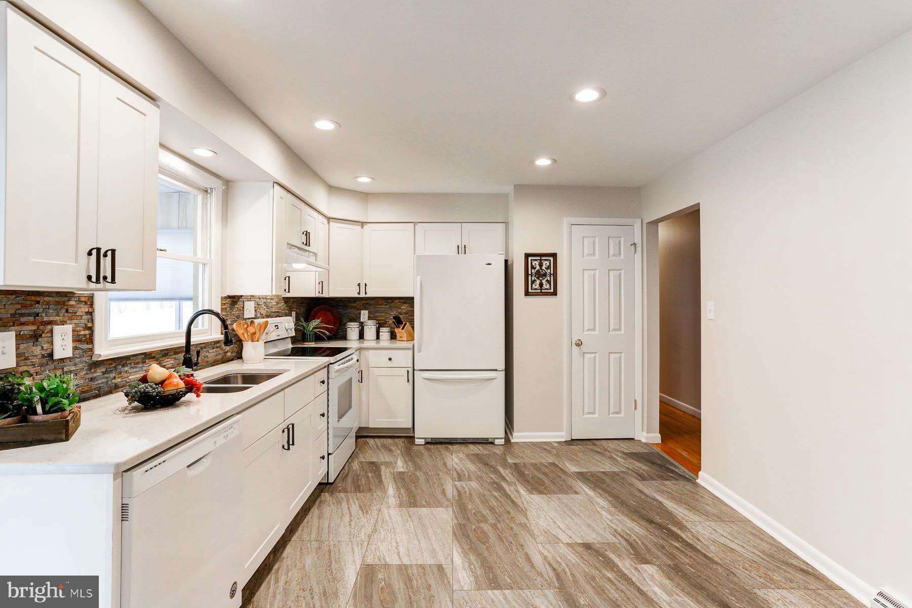 3202 Ridgeway Road Harrisburg, PA 17109 - Photo 12 of 36 Gallery Image 12