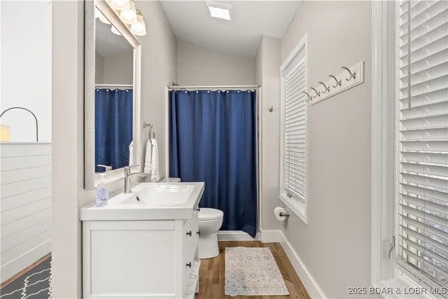 $499,000 | 48 Lake Village Road, Eldon, MO 65026