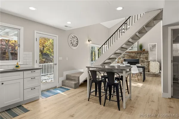 $499,000 | 48 Lake Village Road, Eldon, MO 65026