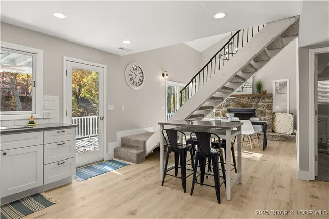 $499,000 | 48 Lake Village Road, Eldon, MO 65026