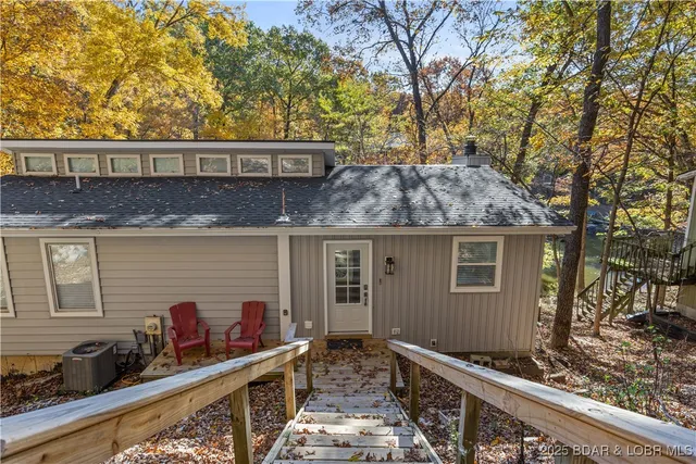 $499,000 | 48 Lake Village Road, Eldon, MO 65026