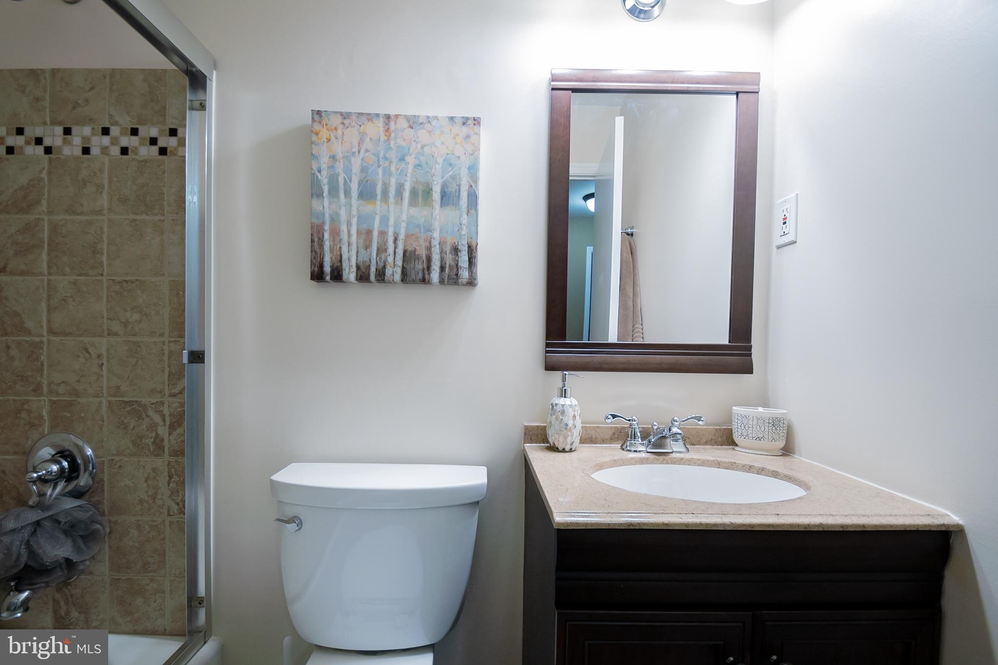 1513 Fresno Road Wilmington, DE 19803 - Photo 19 of 30 Hall: Full Bathroom