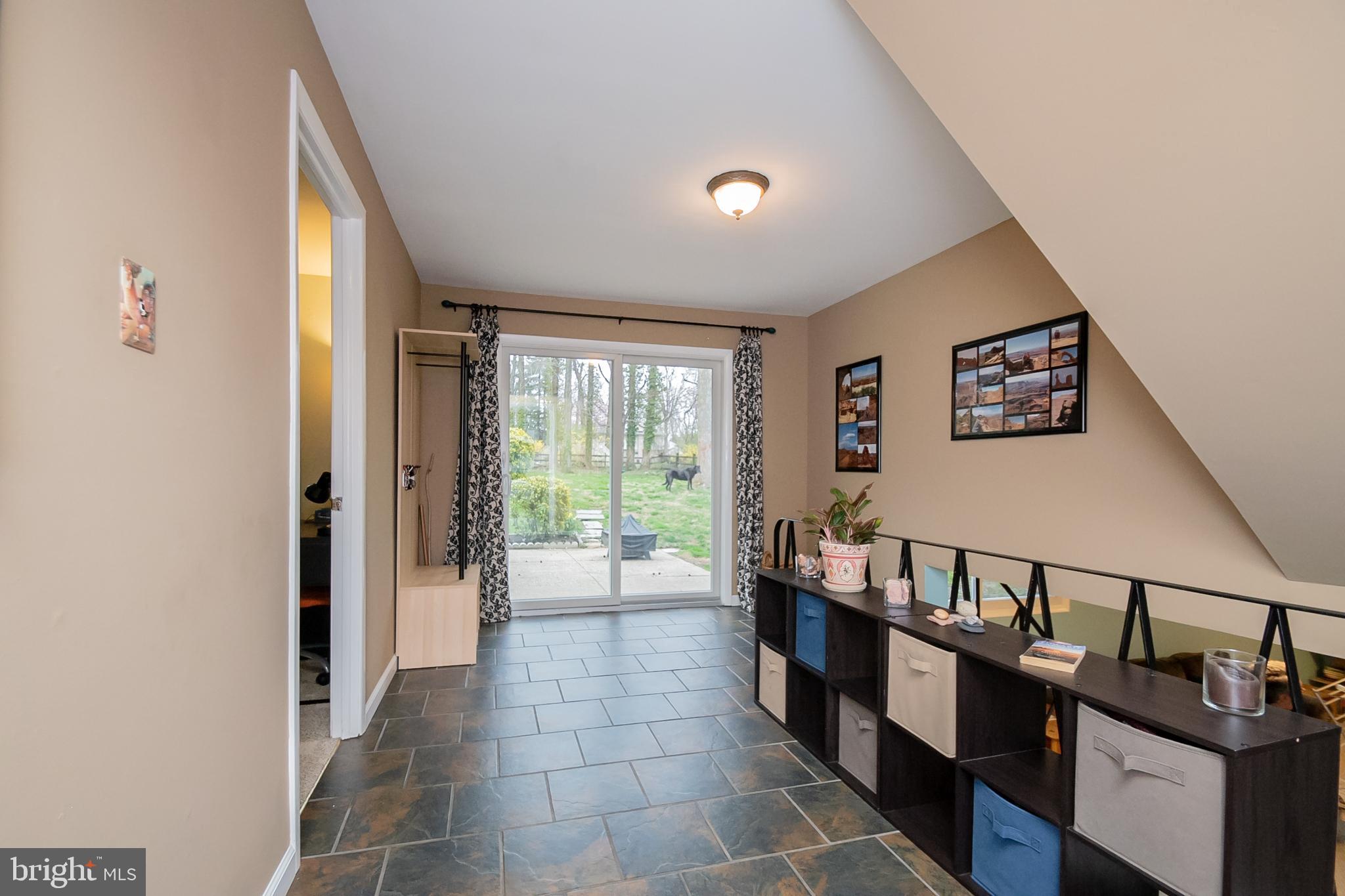 1513 Fresno Road Wilmington, DE 19803 - Photo 22 of 30 Main Level Entry Toward Rear