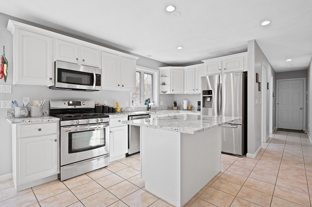 32 Powers Road Westford, MA 01886 - Photo 3 of 24 Gallery Image 3