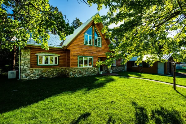 $775,000 | 43 Fish Hatchery Road, Story, WY 82842