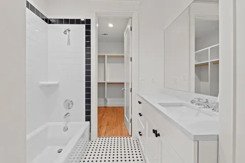 a view of an empty walk in closet