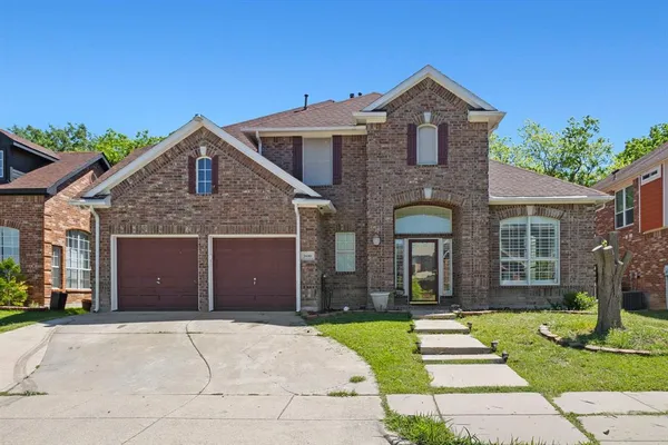 $3,800 | 3480 Daisy Lane, Grand Prairie, TX 75052