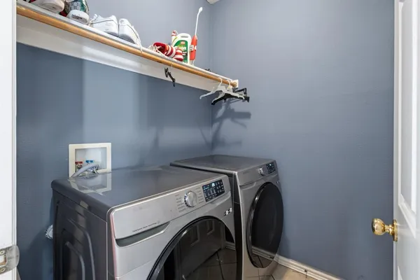 $3,800 | 3480 Daisy Lane, Grand Prairie, TX 75052