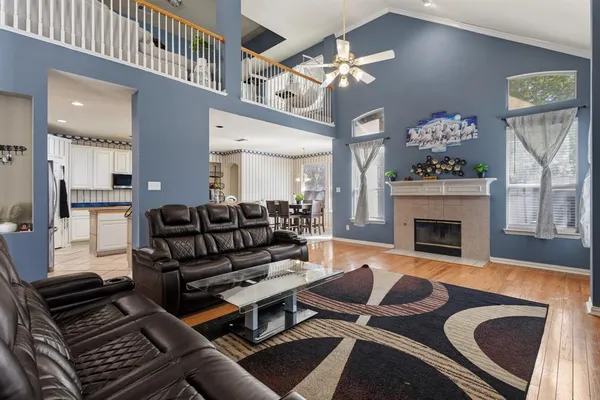 $3,800 | 3480 Daisy Lane, Grand Prairie, TX 75052