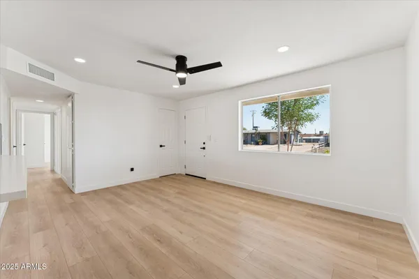 $2,200 | 9554 East Dallas Street, Mesa, AZ 85207