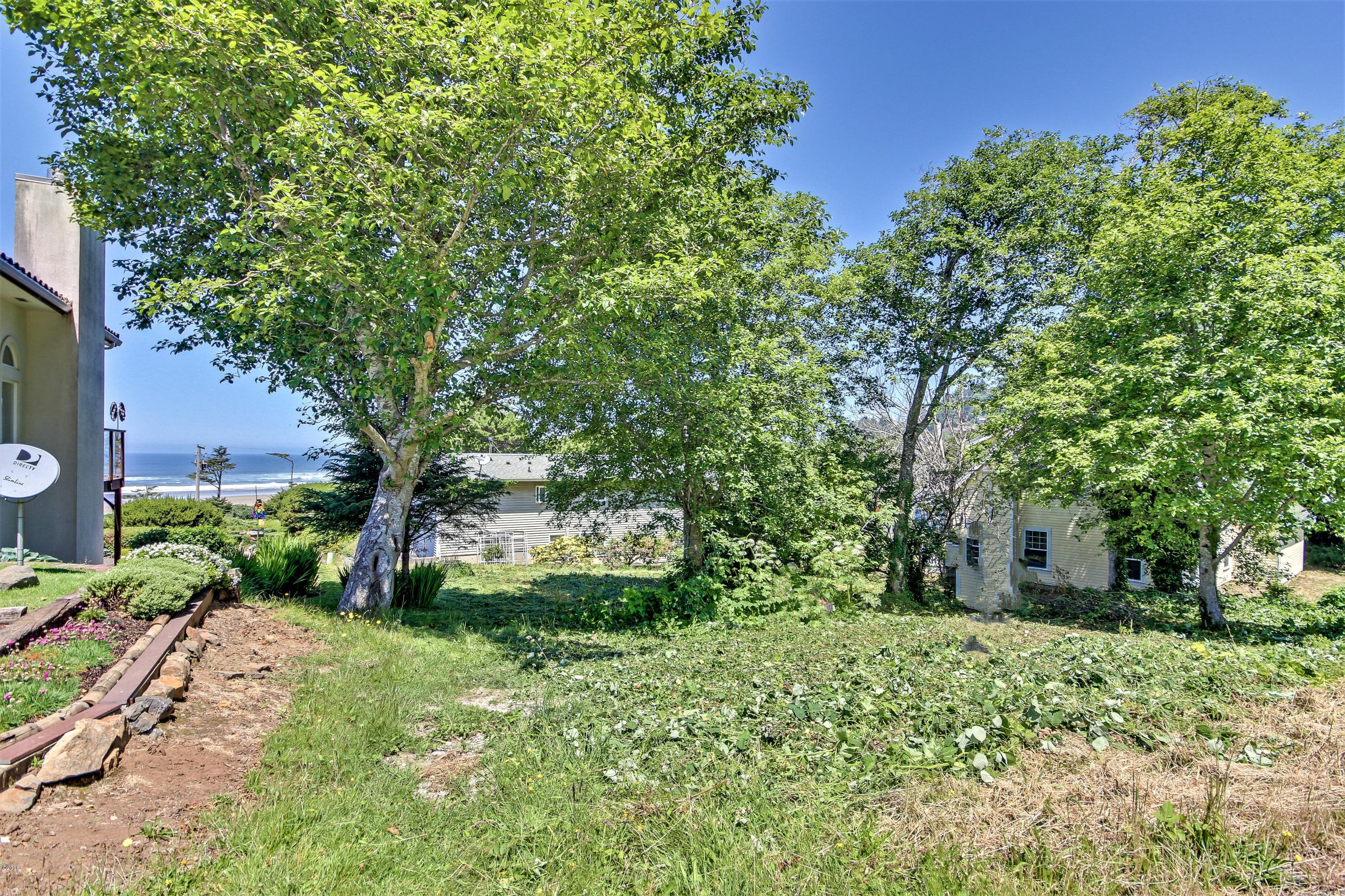 Tl3900 Tl3900 Shell Yachats, OR 97498 - Photo 13 of 23 4