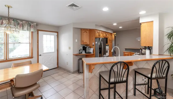 $685,500 | 148 Lake Road, Valley Cottage, NY 10920