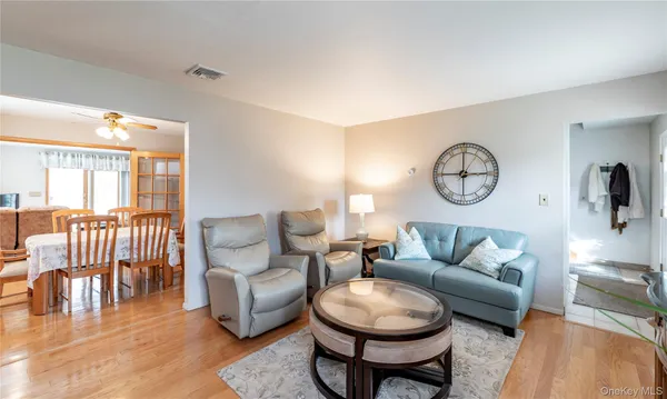 $685,500 | 148 Lake Road, Valley Cottage, NY 10920