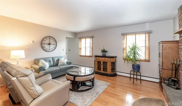 $685,500 | 148 Lake Road, Valley Cottage, NY 10920