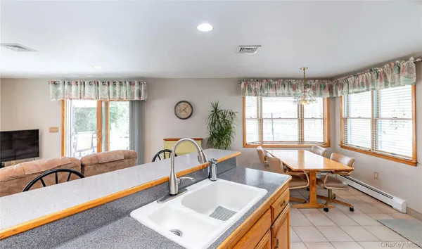 $685,500 | 148 Lake Road, Valley Cottage, NY 10920