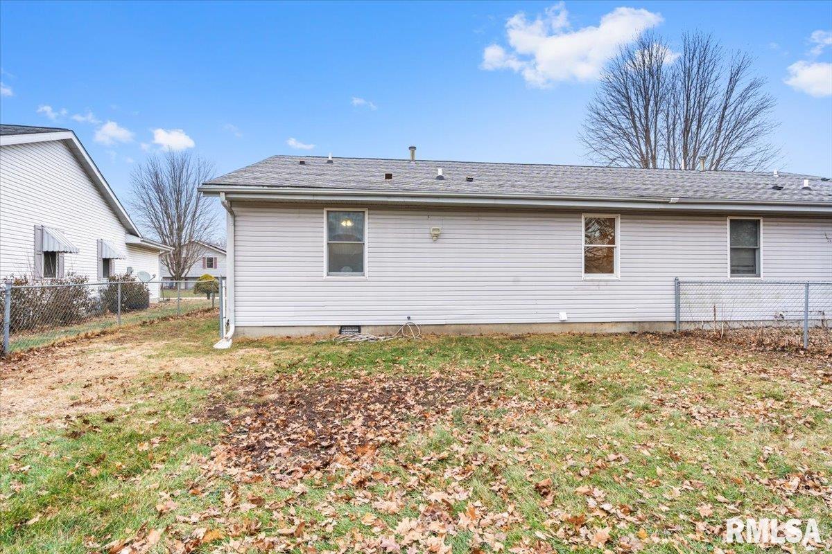 3053 Twin Lakes Drive Springfield, IL 62707 - Photo 26 of 31