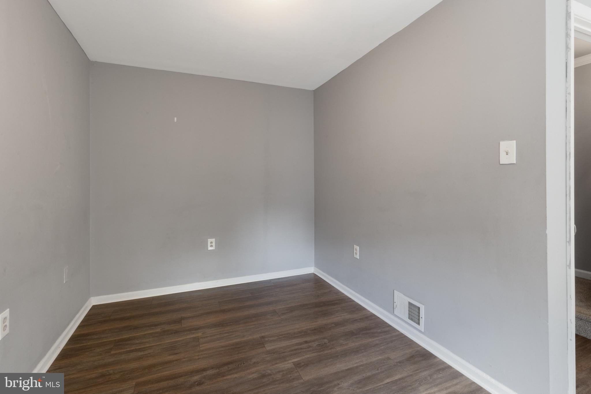 1719 Ridge Avenue Philadelphia, PA 19130 - Photo 22 of 32