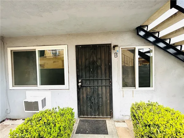 $2,200 | 857 North Vineyard Avenue, Unit B, Ontario, CA 91764