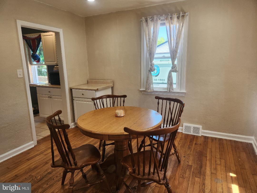 2803 New Falls Road Levittown, PA 19056 - Photo 11 of 25 Dining Room
