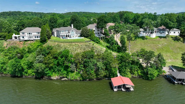 $2,249,000 | 315 Anchor Bay Point, Savannah, TN 38372