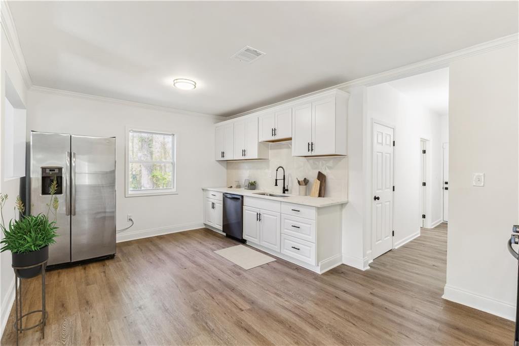 437 Collier Ridge Drive Northwest Atlanta, GA 30318 - Photo 11 of 38