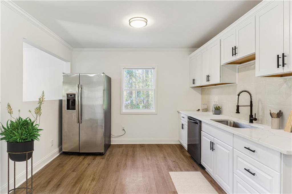 437 Collier Ridge Drive Northwest Atlanta, GA 30318 - Photo 12 of 38