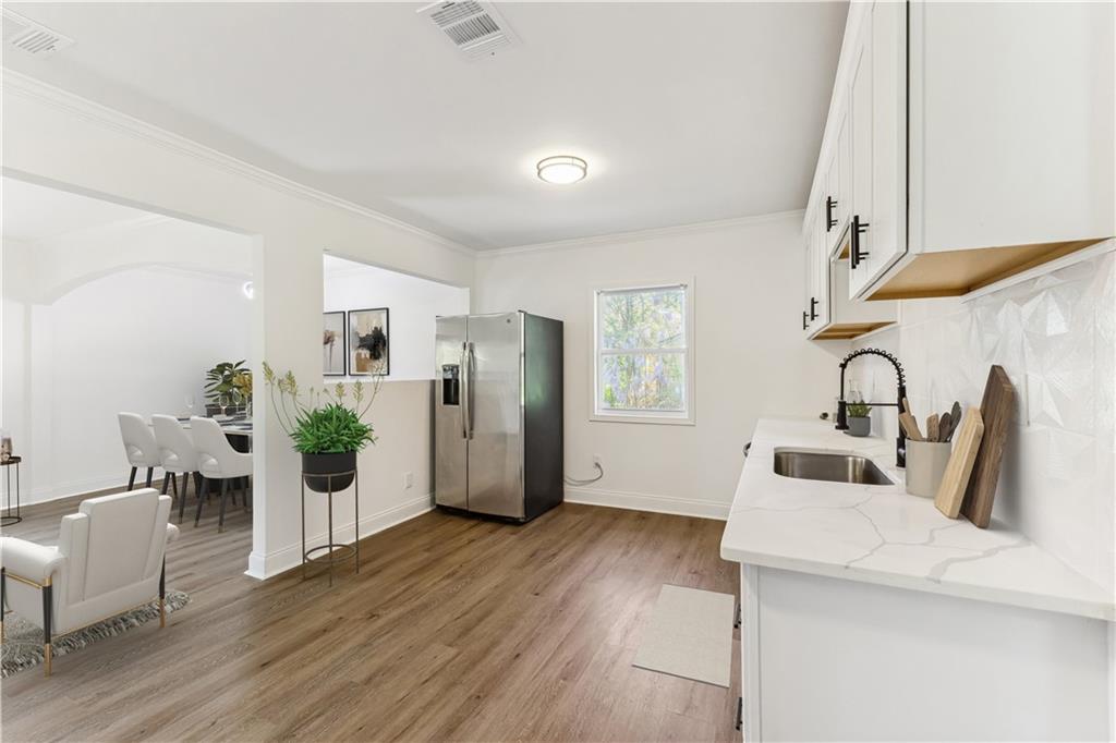 437 Collier Ridge Drive Northwest Atlanta, GA 30318 - Photo 13 of 38