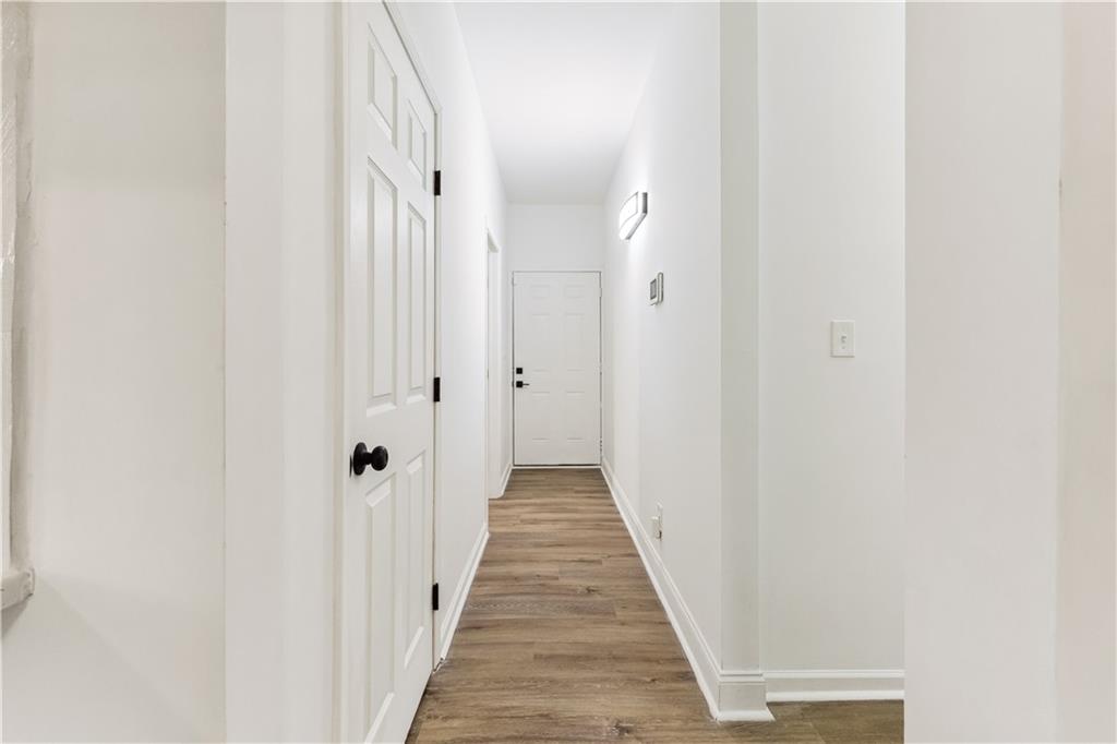 437 Collier Ridge Drive Northwest Atlanta, GA 30318 - Photo 18 of 38