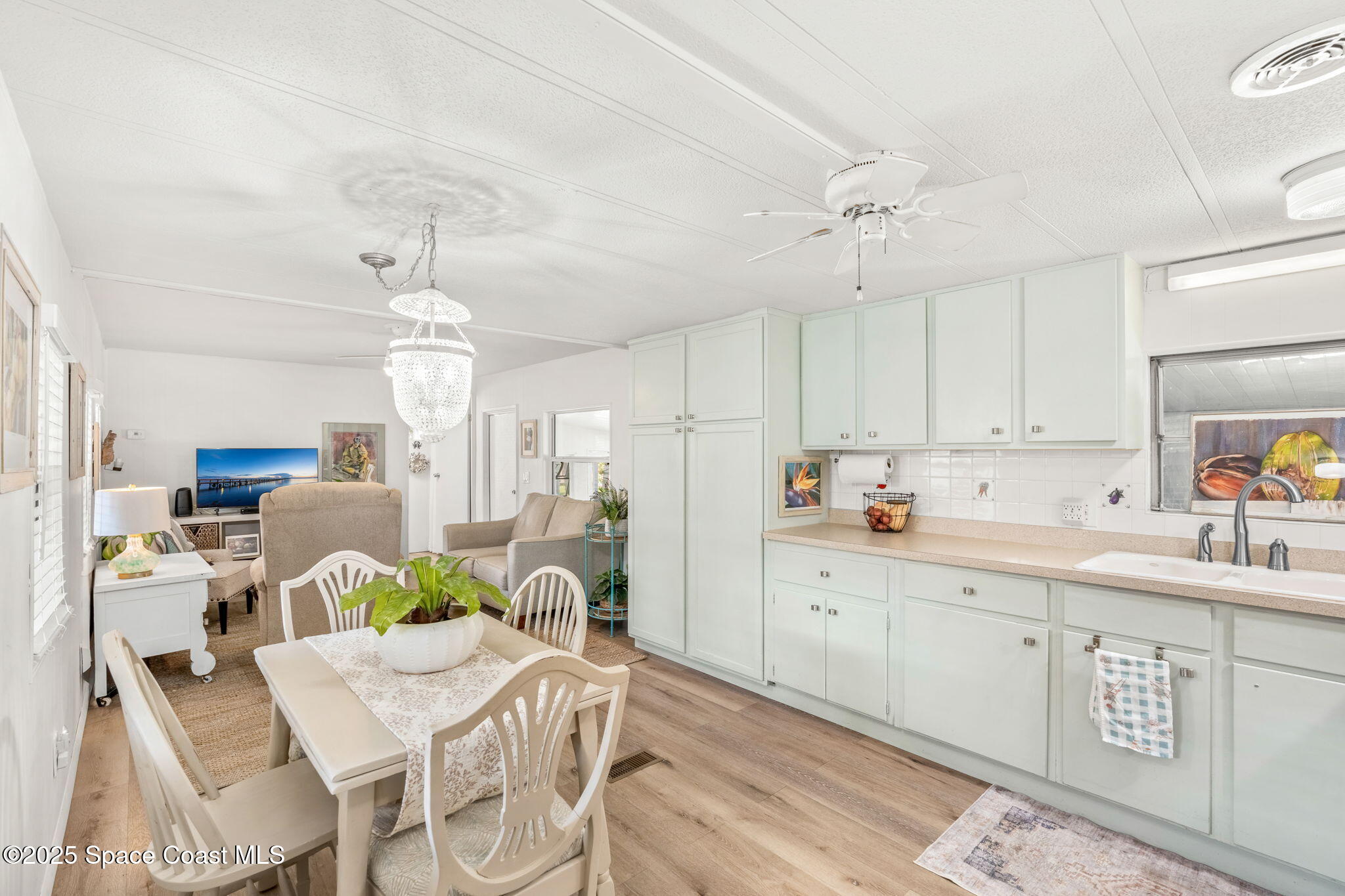 2580 Florida A1A, Unit 43 Melbourne Beach, FL 32951 - Photo 12 of 59 8-web-or-mls-DSC01843HDR