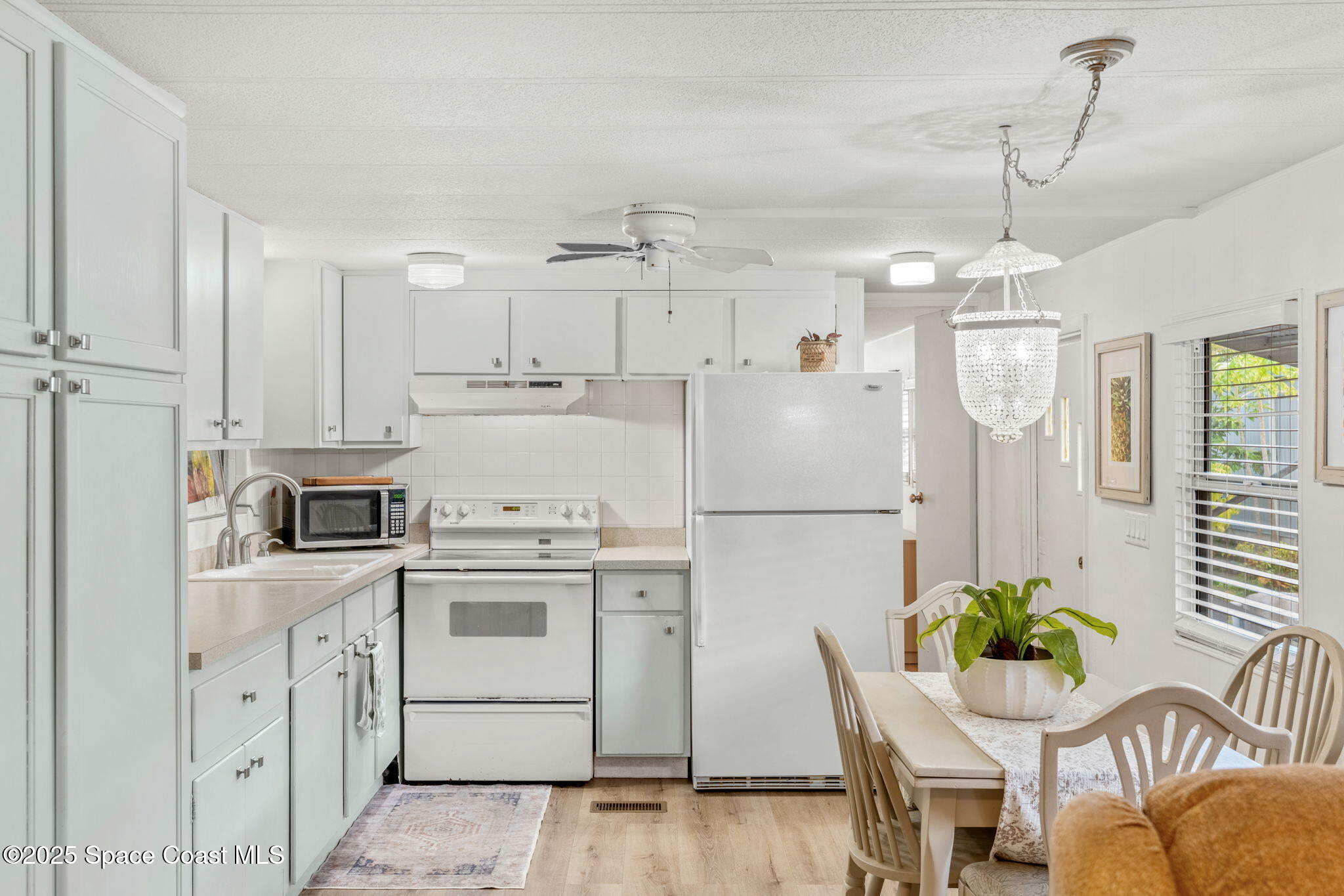 2580 Florida A1A, Unit 43 Melbourne Beach, FL 32951 - Photo 21 of 59 11-web-or-mls-DSC01828HDR