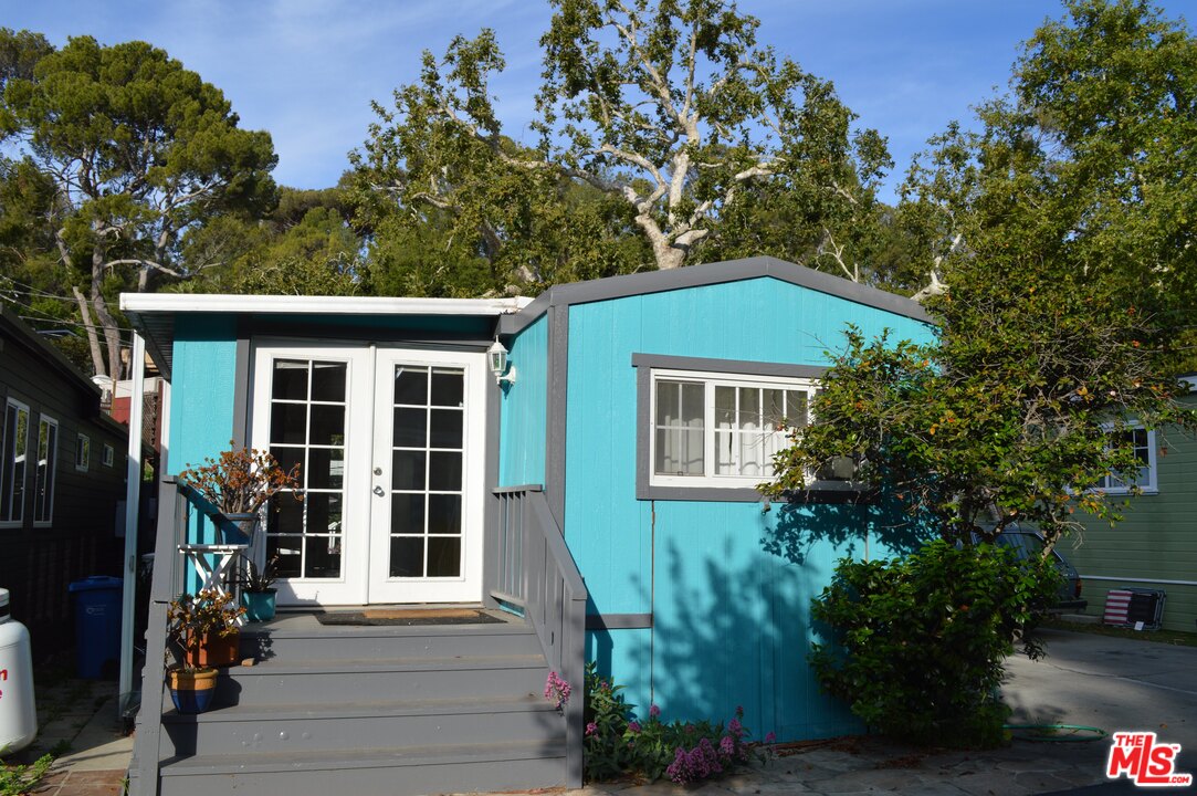 64 Paradise Cove Road Malibu, CA 90265 - Photo 1 of 17 Gallery Image 1