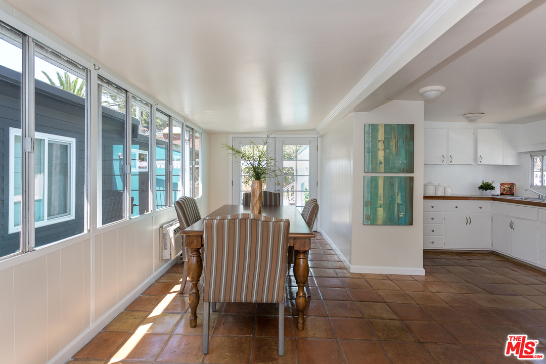 64 Paradise Cove Road Malibu, CA 90265 - Photo 2 of 17 Gallery Image 2