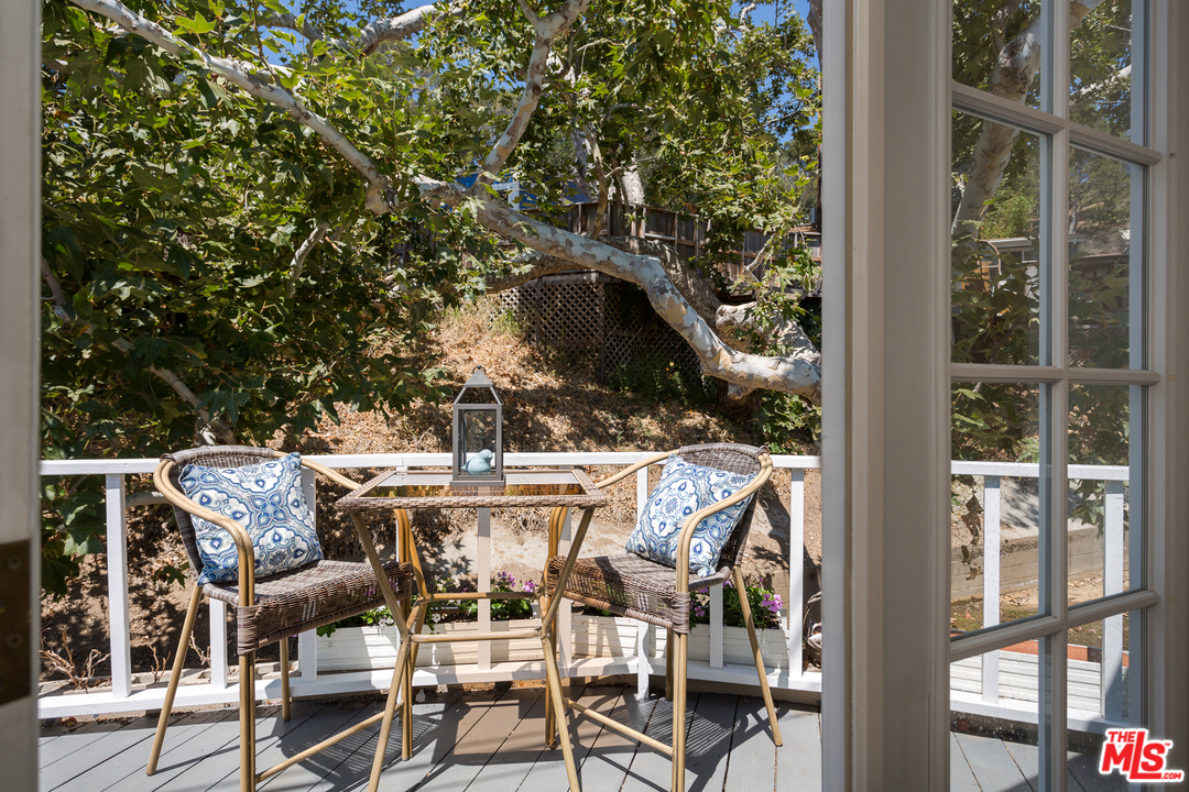 64 Paradise Cove Road Malibu, CA 90265 - Photo 13 of 17 Gallery Image 13