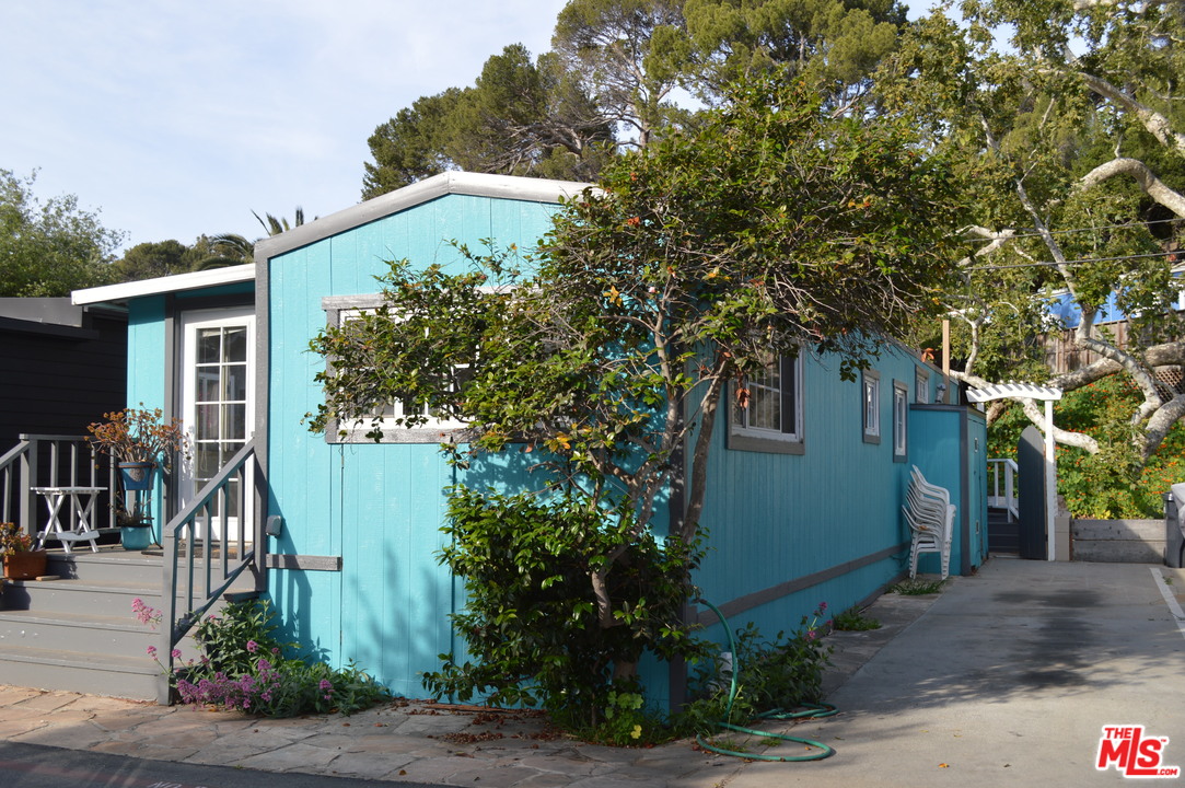 64 Paradise Cove Road Malibu, CA 90265 - Photo 17 of 17 Gallery Image 17