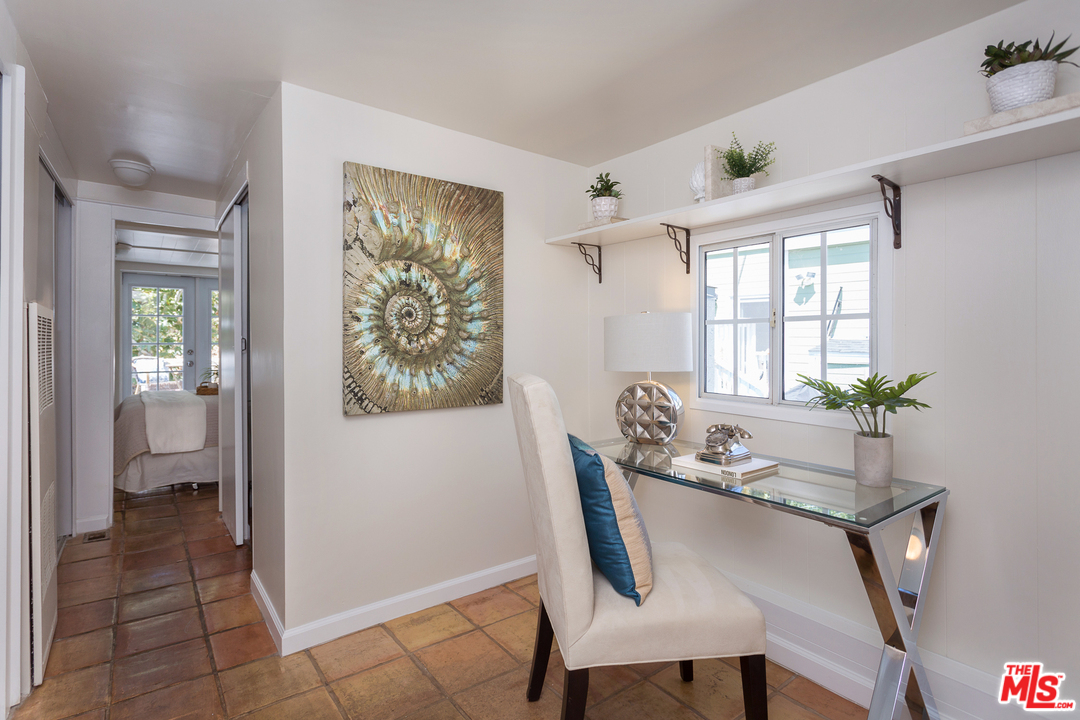 64 Paradise Cove Road Malibu, CA 90265 - Photo 9 of 17 Gallery Image 9