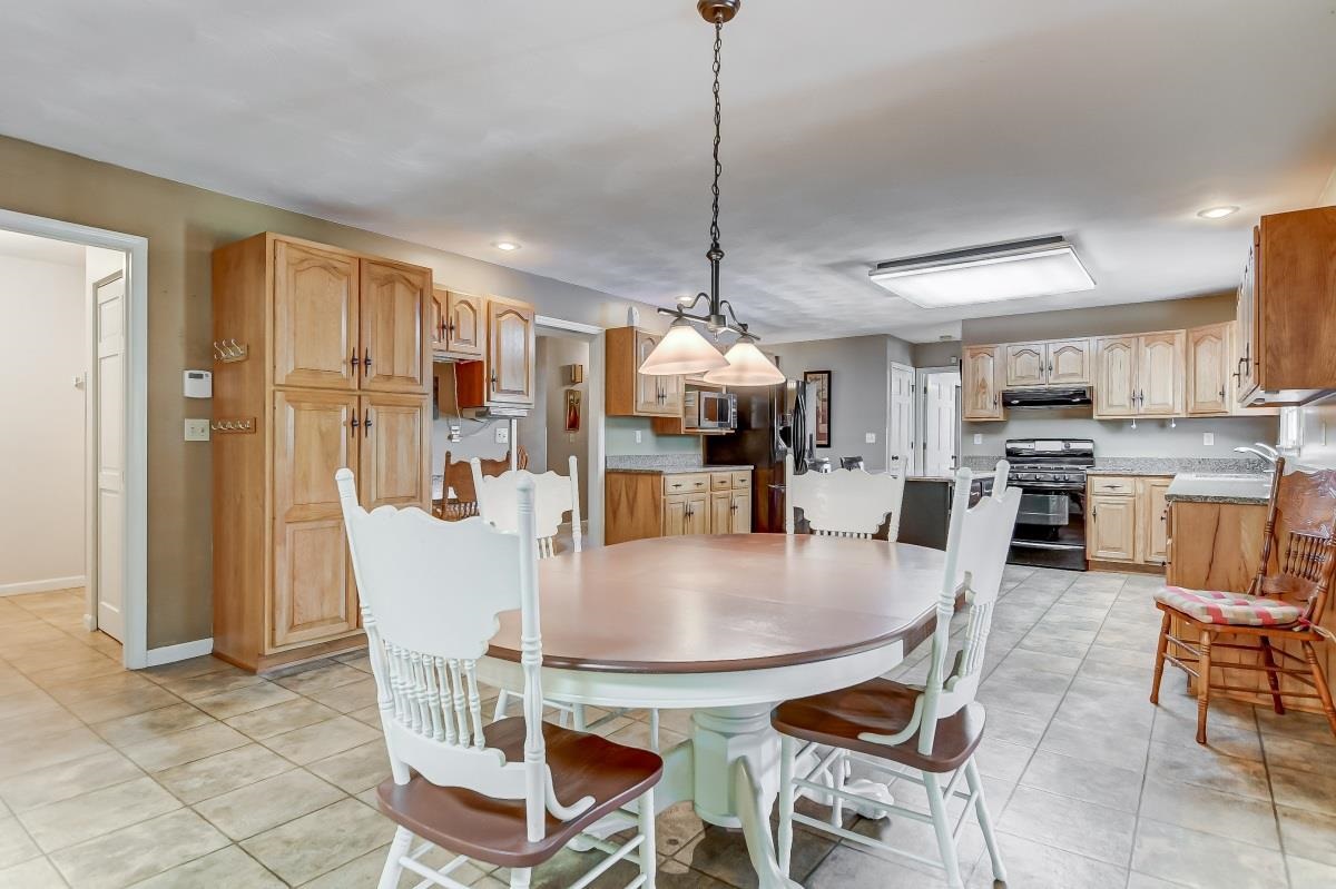 825 High Pointe Drive Springfield, IL 62702 - Photo 15 of 37 Gallery Image 15