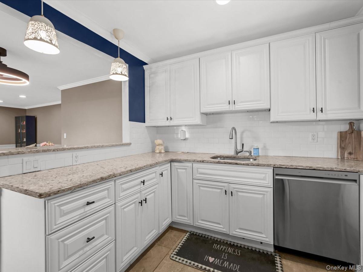 52 South Larry Road Selden, NY 11784 - Photo 8 of 18