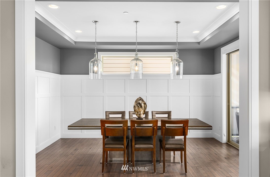 10406 Northeast 52nd Street Kirkland, WA 98033 - Photo 14 of 36 a view of a dining room with furniture