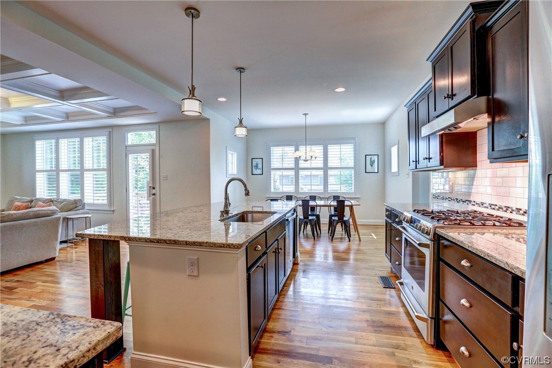 2007 Colwyn Bay Drive Midlothian, VA 23112 - Photo 22 of 49 a kitchen with lots of counter top space