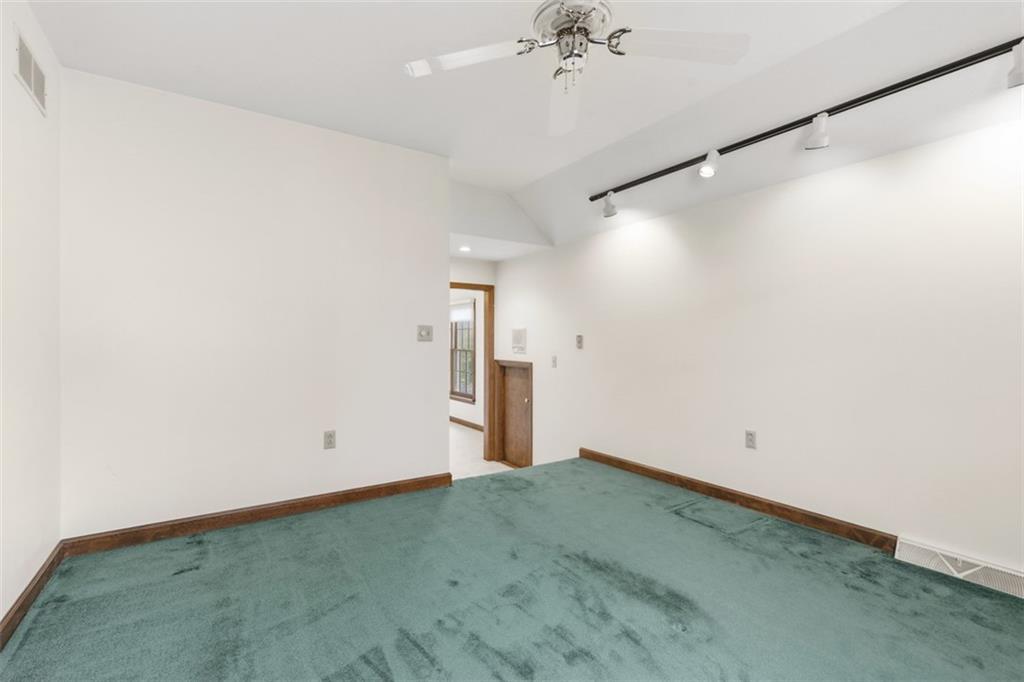 370 Cobblestone Circle McKees Rocks, PA 15136 - Photo 31 of 50 a view of a room with an empty space