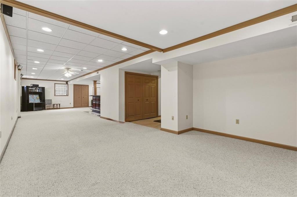 370 Cobblestone Circle McKees Rocks, PA 15136 - Photo 38 of 50 a view of an empty room