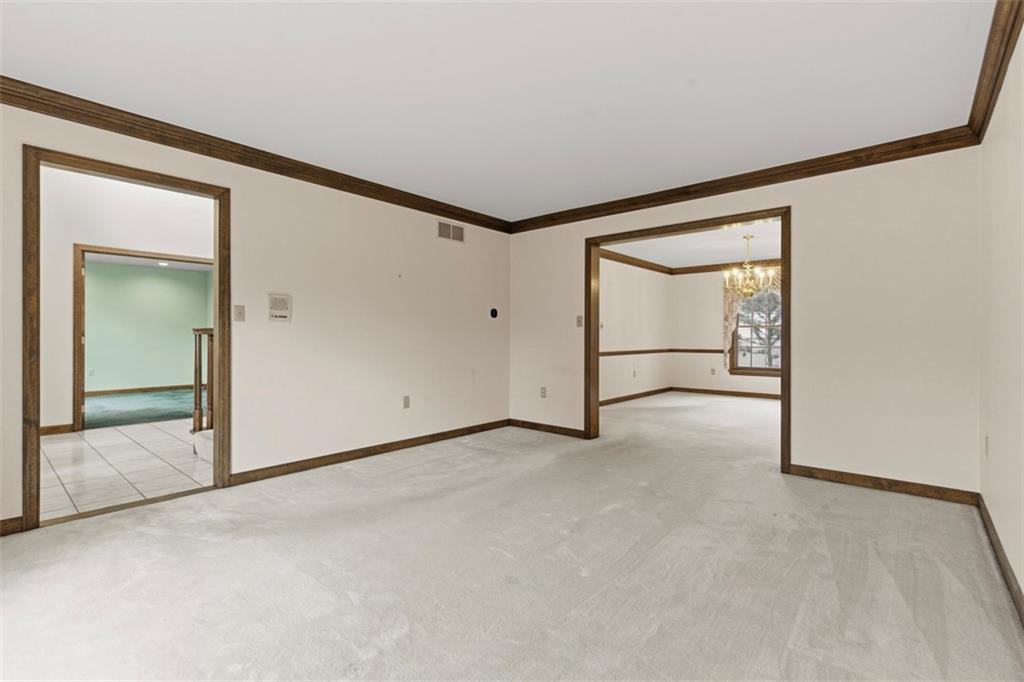 370 Cobblestone Circle McKees Rocks, PA 15136 - Photo 7 of 50 a view of an empty room