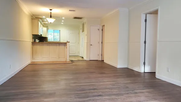 $1,900 | 1727 Florida A1A, Unit 207, Vero Beach, FL 32963